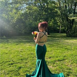 Elegant Green Evening Gown